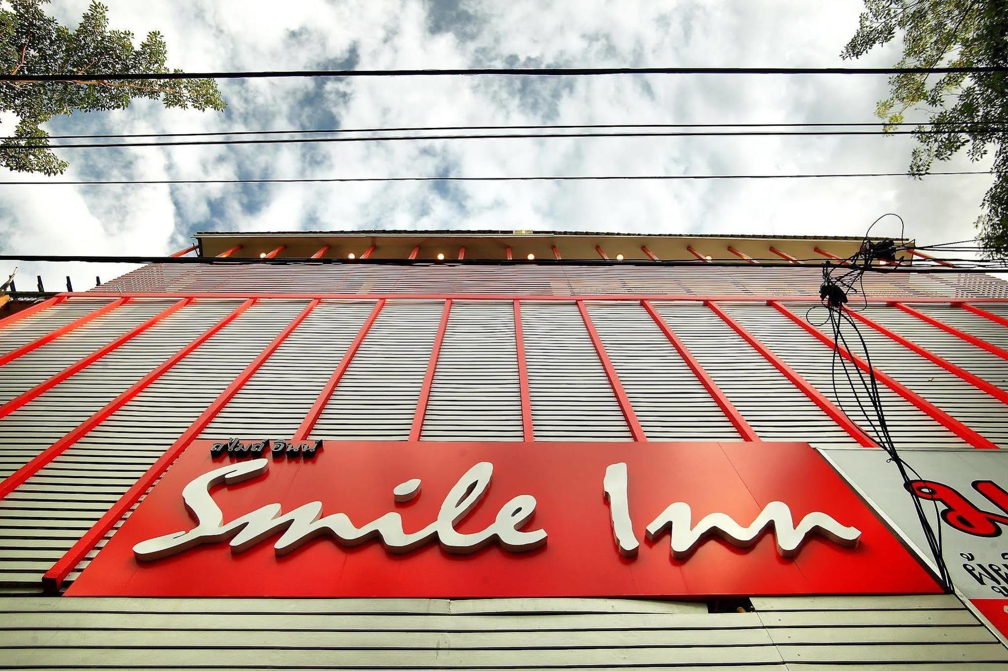 Smile Inn Banguecoque Exterior foto